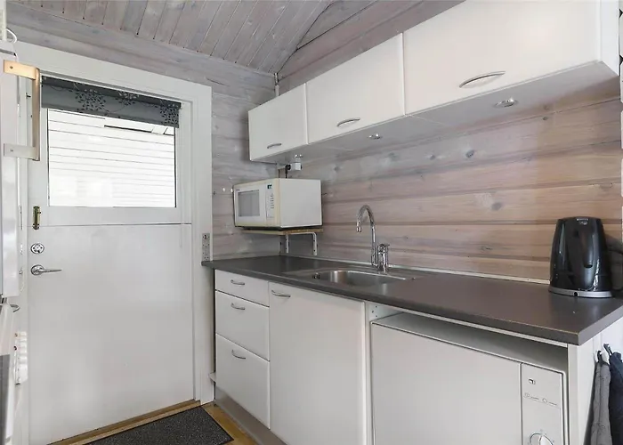 1576-aakirkeby-lyngvejen-33 * Vester Somarken