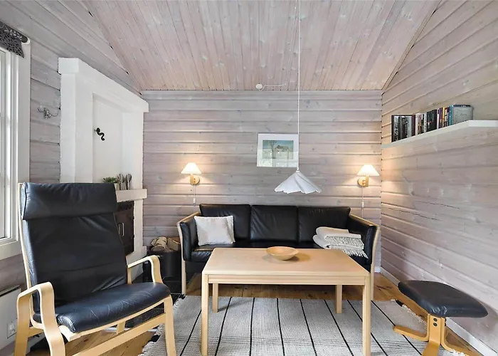 1576-aakirkeby-lyngvejen-33 *